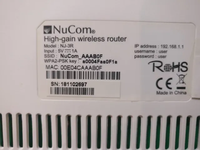 Punto Acceso Inalámbrico TP-Link 2.4 GHz + Router
