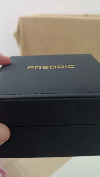 Reloj Frederic Plata y Blanco