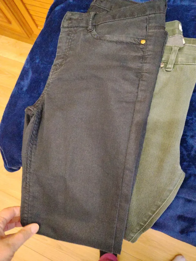 Pantalones verdes talla 36