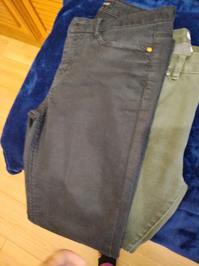 Pantalones verdes talla 36