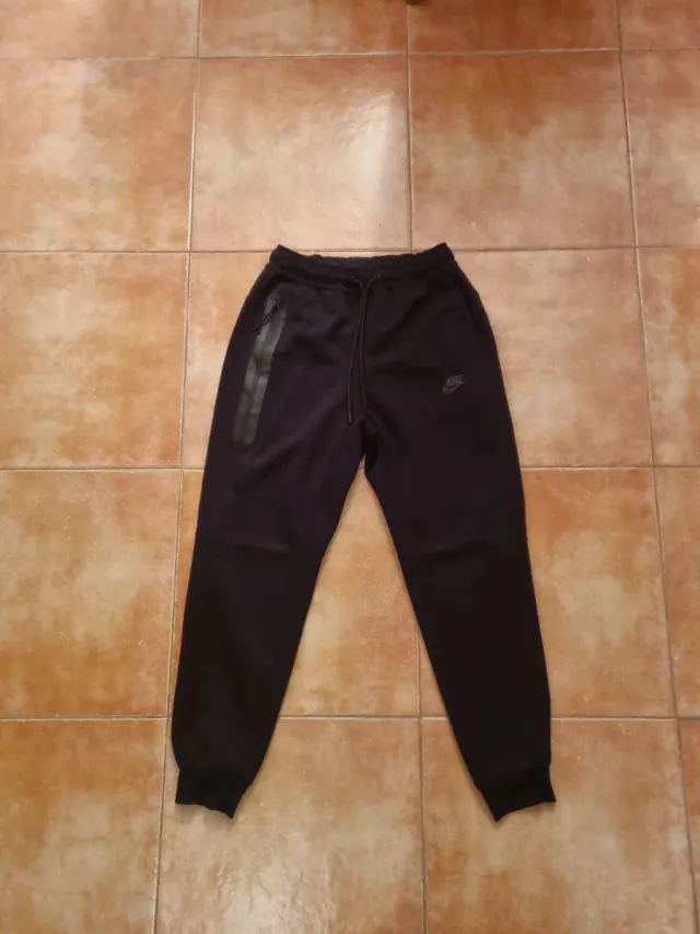 Conjunto Nike Tech Negro