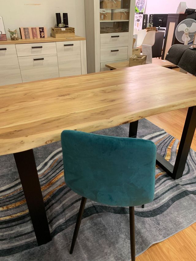 OFERTA DE MESA/COMEDOR DE MADERA NATURAL