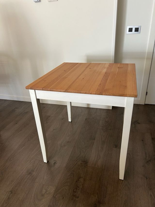 Mesa de comedor cuadrada madera 90x90