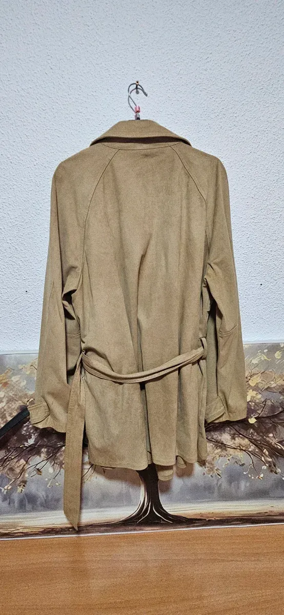 Gabardina beige 3/4 ante