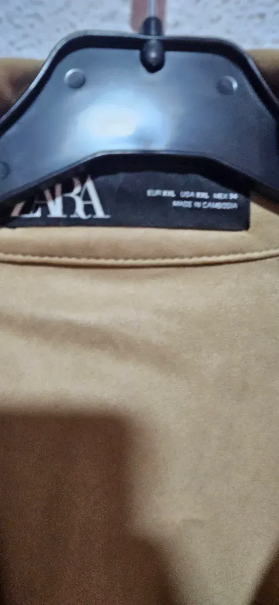 Gabardina beige 3/4 ante