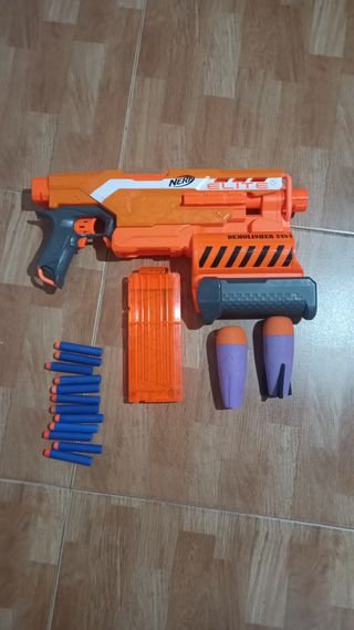 Nerf Elite Demolisher con 12 balas y un misil. Ame