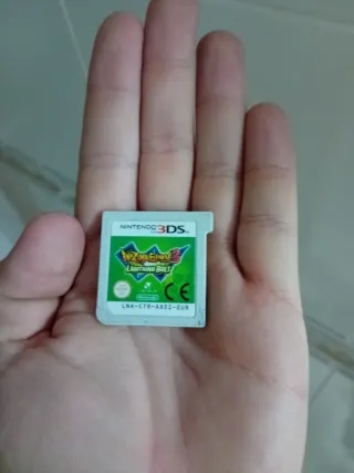 Poké Ball + 2 juegos 3DS XL