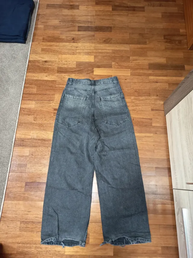 Pantalón Super Baggy Talla 38 Gris Oscuro