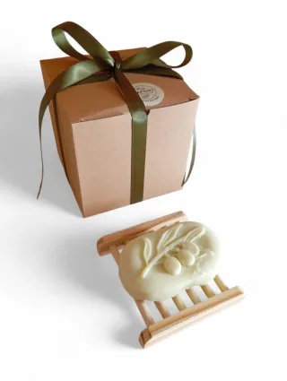 Sapone all'olio d'oliva con portasapone