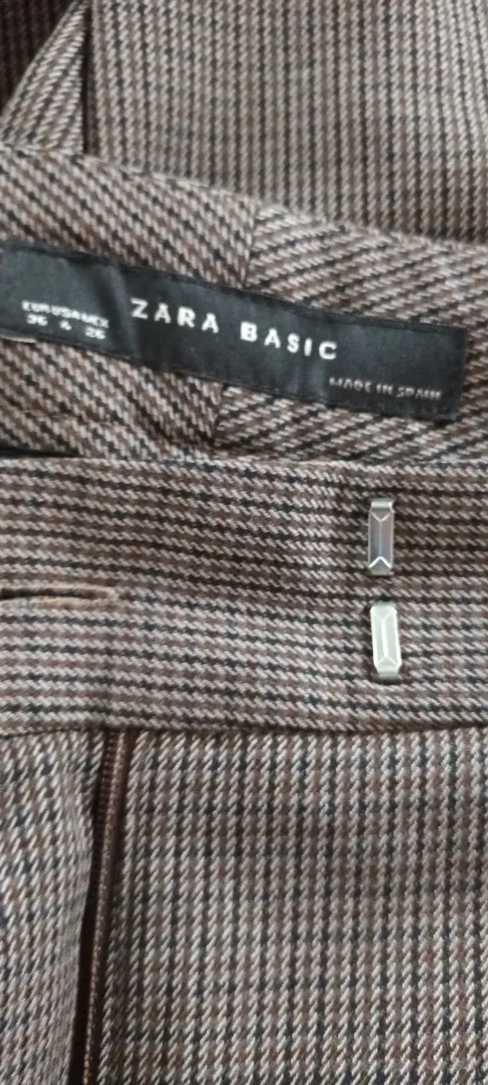 Pantalón pitillo pata gallo Zara gris