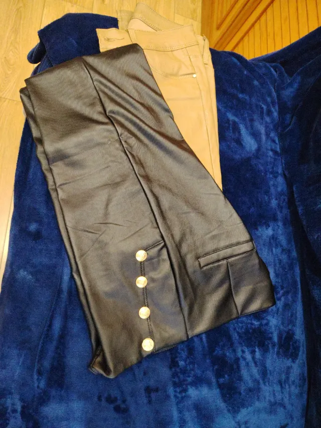 Lote 2 pantalones piel mujer beige y negro