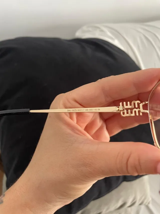 Gafas Miu Miu Doradas y Rosas