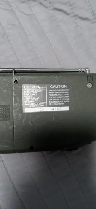 Mini TV y Radio Gris