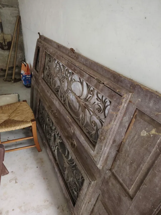 Puerta Antigua de tea con Forja