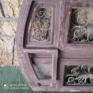 Puerta Antigua de tea con Forja
