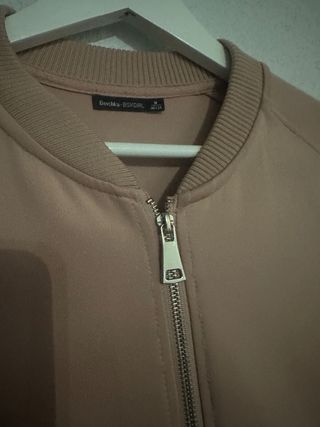 Chaqueta Bomber Rosa Bershka Talla S