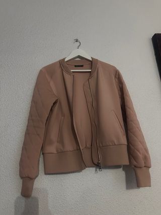 Chaqueta Bomber Rosa Bershka Talla S