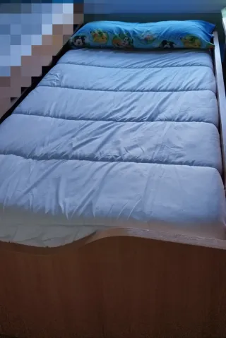 Cama 90x180cm con estructura de cajones.Sin somier