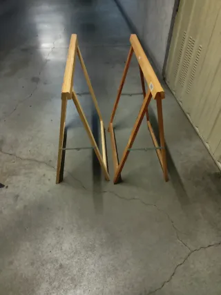 Burriquetas de madera (2 unidades)