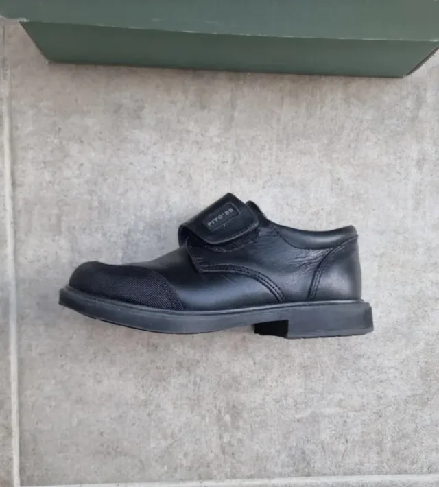 Zapatos escolares negros velcro