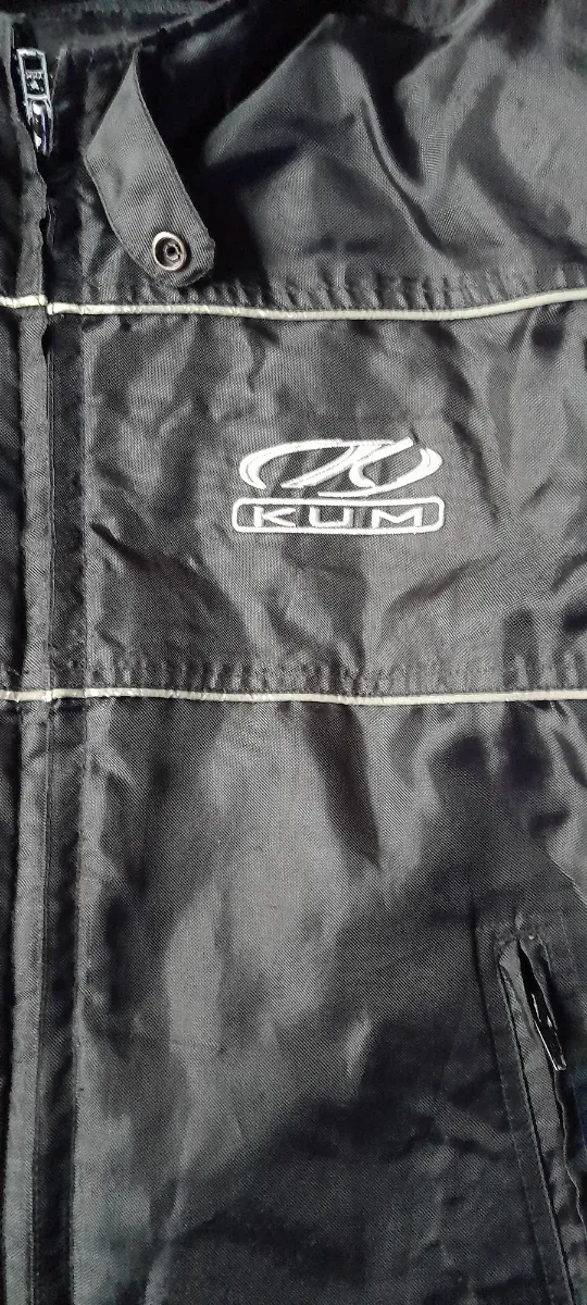 Chaqueta de moto KUM negra