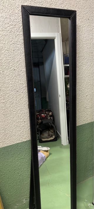 Espejo de pie con soporte