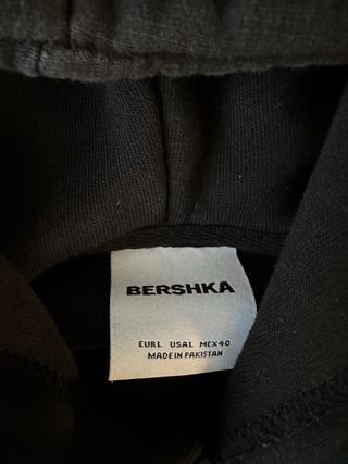 Felpa Breska Nera con Cappuccio