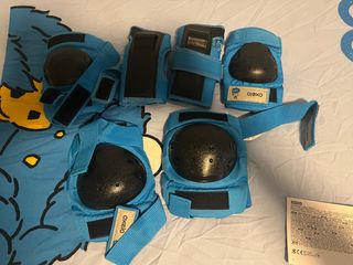 Juego coderas, rodilleras y muñequeras Oxelo