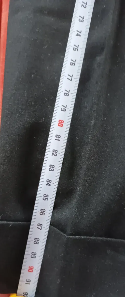 Pantalón pitillo negro Purificación García