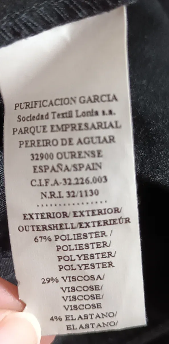 Pantalón pitillo negro Purificación García