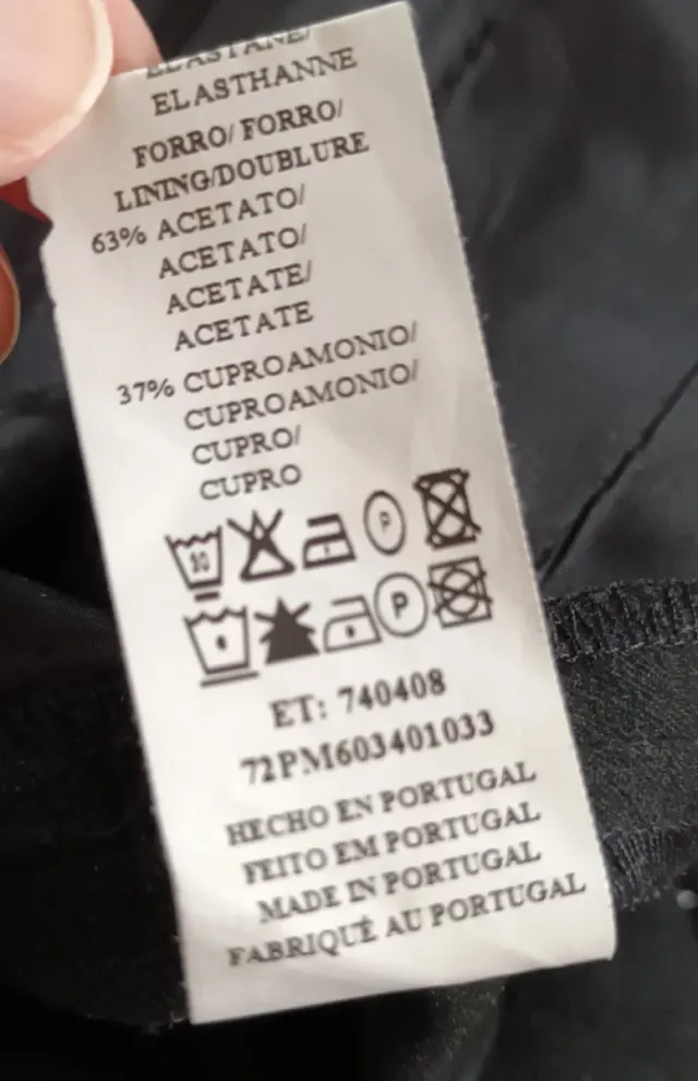 Pantalón pitillo negro Purificación García