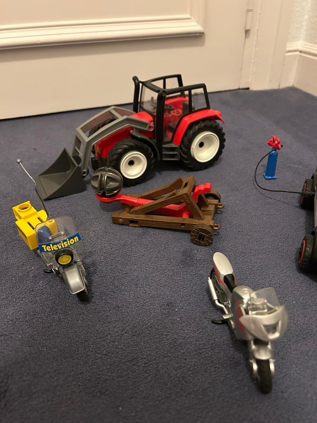 Playmobil: Tractor, Coche, Motos y Accesorios