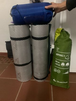 Tienda campaña Quechua Arpenaz 2 + alfombrillas  s