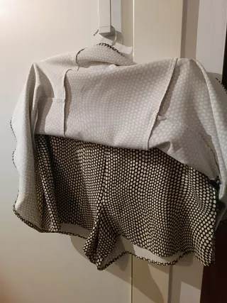 Falda Stradivarius Talla L Estampado Puntos