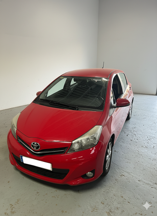 TOYOTA Yaris 100 ACTIVE