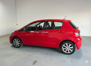 TOYOTA Yaris 100 ACTIVE