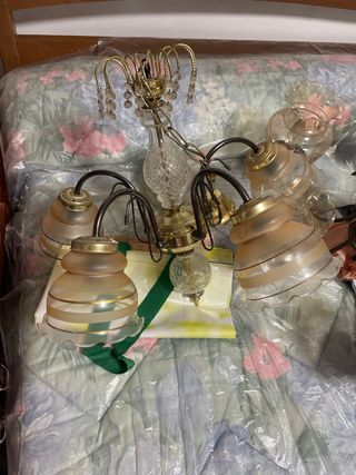 Lámpara colgante antigua de cristal y metal