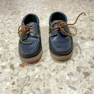 Náuticos azules y marrones