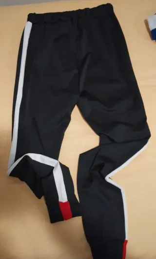Pantalón deportivo negro talla S
