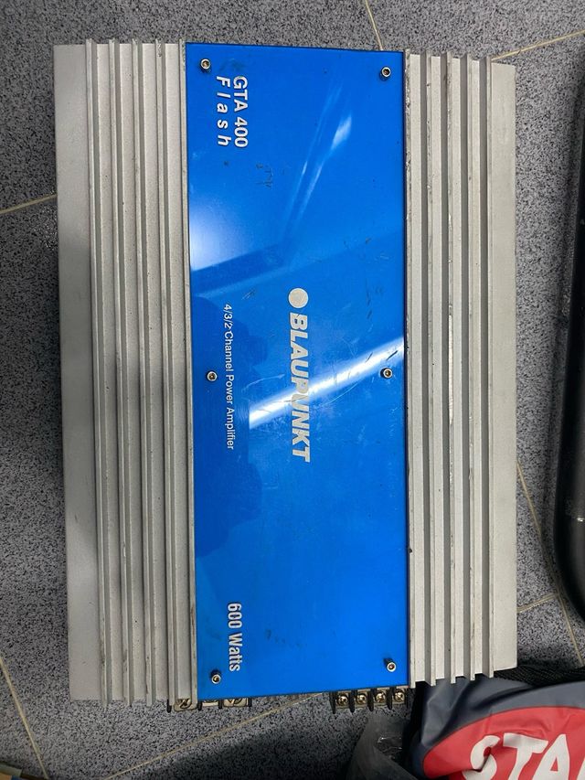 Etapa de Potencia Blaupunkt GTA 400