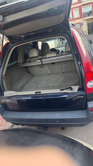 Volvo XC90 2004