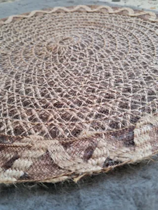 Tovaglietta intrecciata artigianale elegante