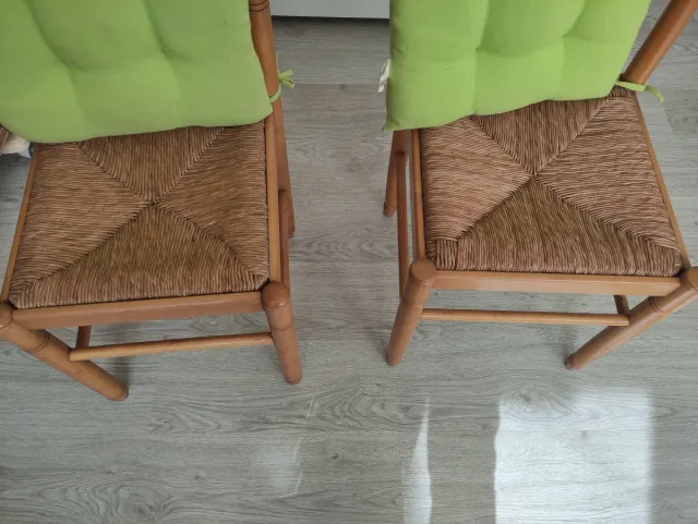 Mesa de cocina plegable + 2 sillas