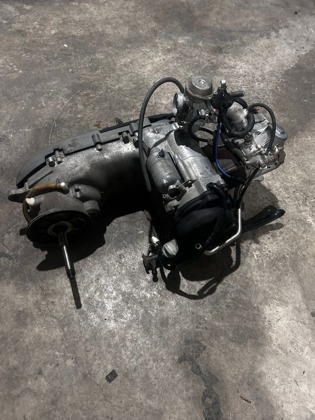 2 Motores Yamaha Majesty