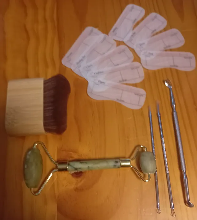 Set Cuidado Facial: Rodillo Jade y Brocha