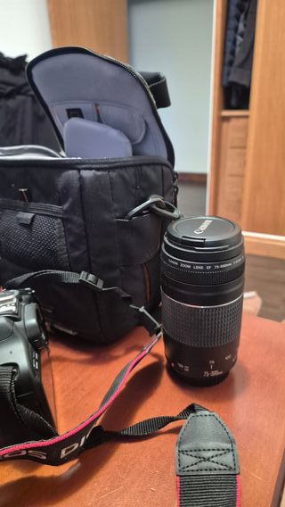 Cámara Canon EOS 550D + Lente + Accesorios