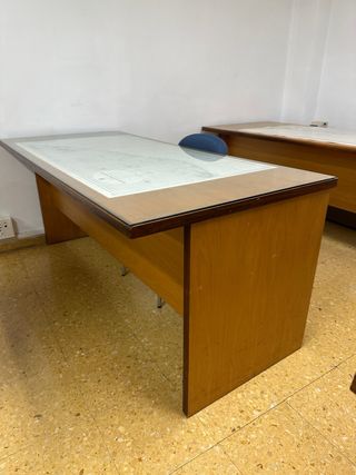 Mesas de despacho/aula 2 modelos: madera y metal