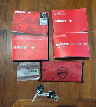 Ducati Hypermotard 1100 S