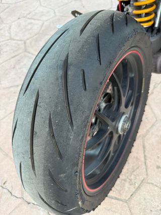 Ducati Hypermotard 1100 S