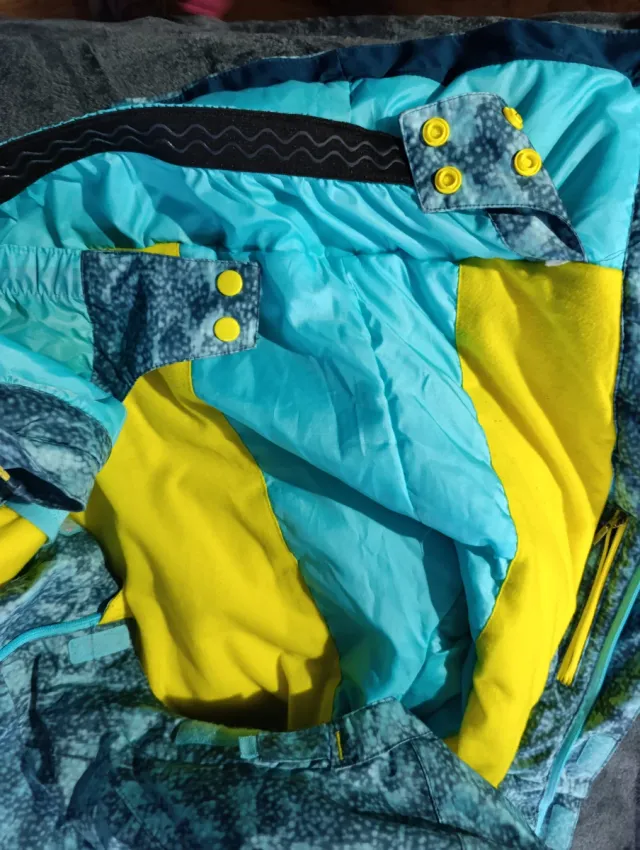 Traje de esquí chaqueta y pantalón T. 10 años.